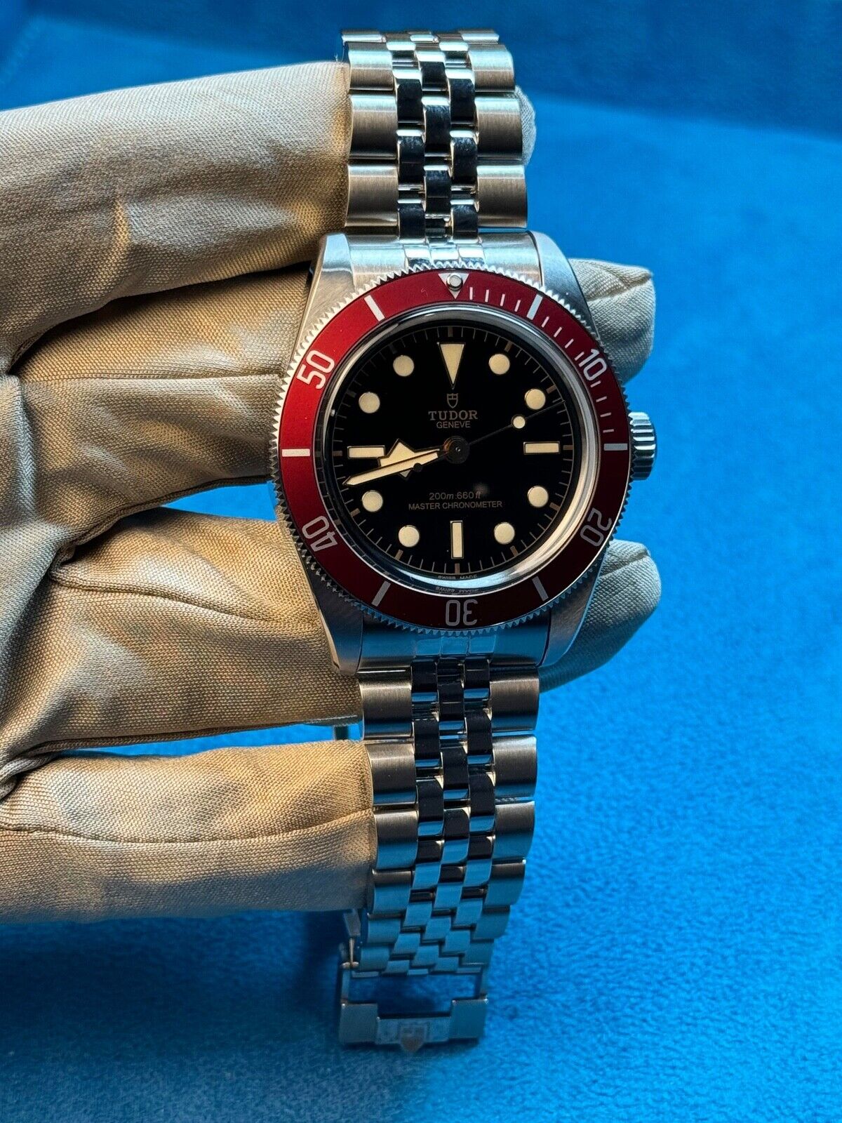 2023 TUDOR Black Bay Men's Red Bezel 41mm Automatic 7941A1A0RU - Box and Papers