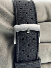 Omega Seamaster 120 Stainless Steel Black Dial 37mm Automatic Mens Watch 165.027