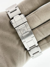 Rolex Sea-Dweller Stainless Steel Black Dial 40mm Automatic Men's Watch 16600T