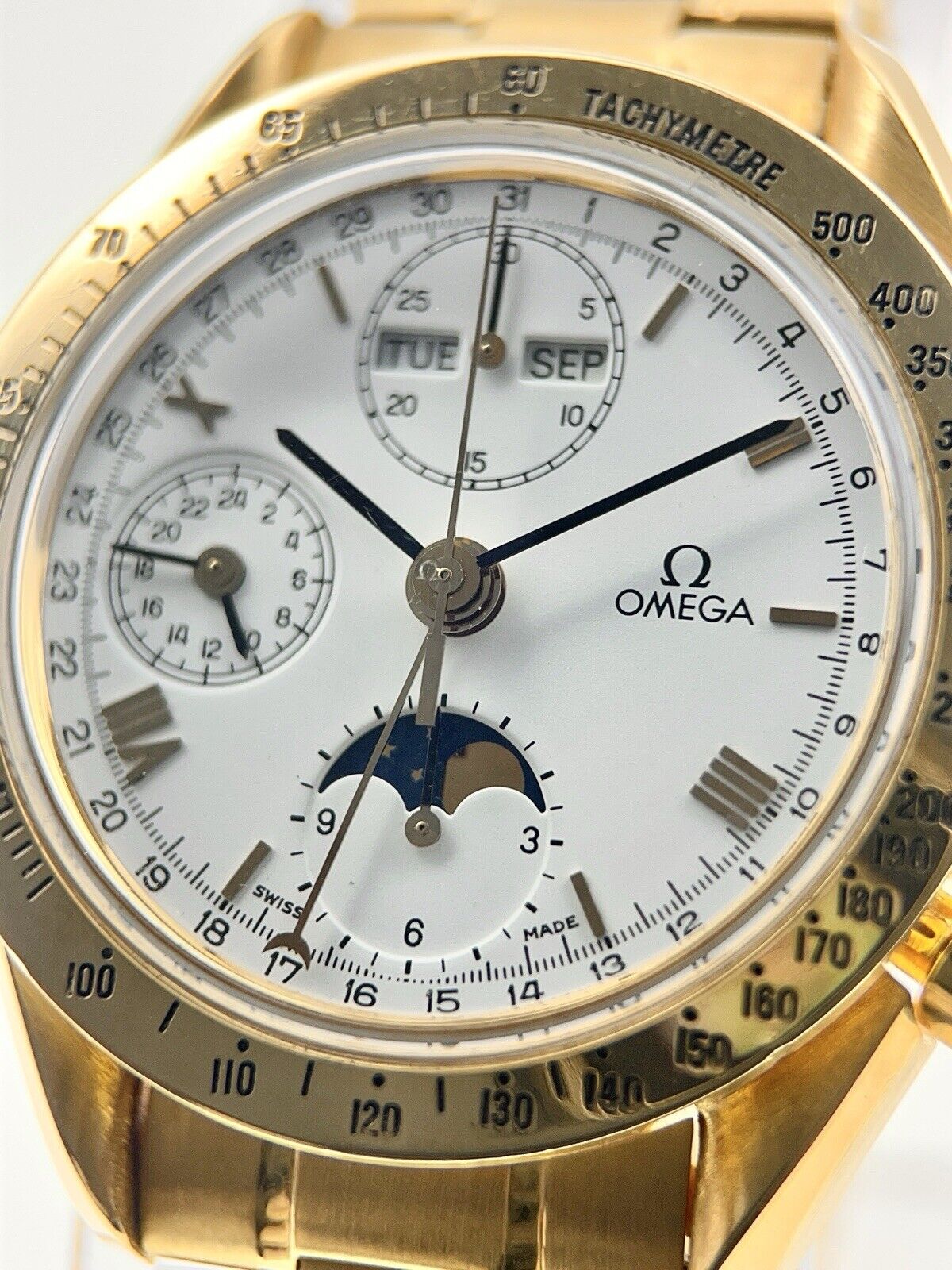 Automatic Omega Moon Gold Omega Speedmaster Moonphase 18k Yellow