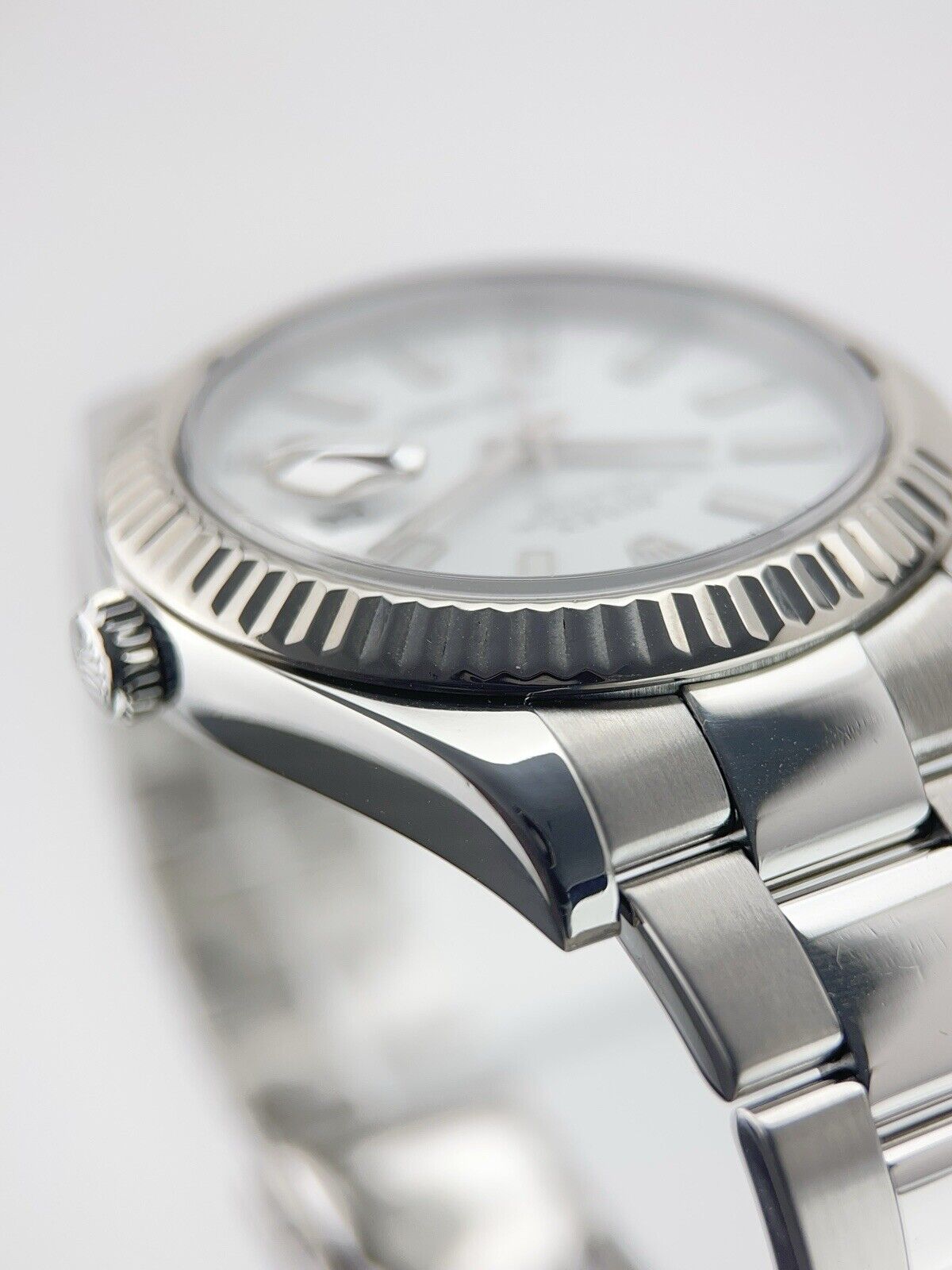 Rolex Datejust II Stainless Steel White Dial 41mm Men's Automatic Watch 116334