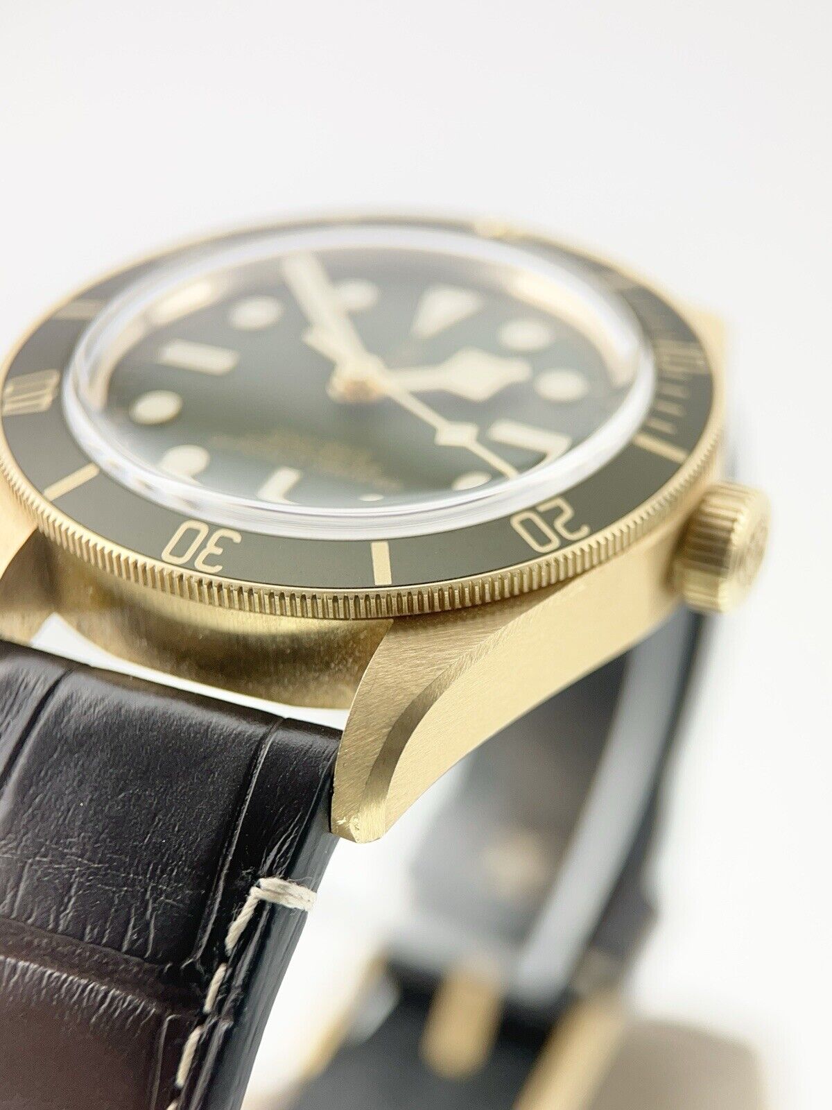 2023 Tudor Black Bay 18k Yellow Gold Green Dial 39mm Automatic Watch 79018V