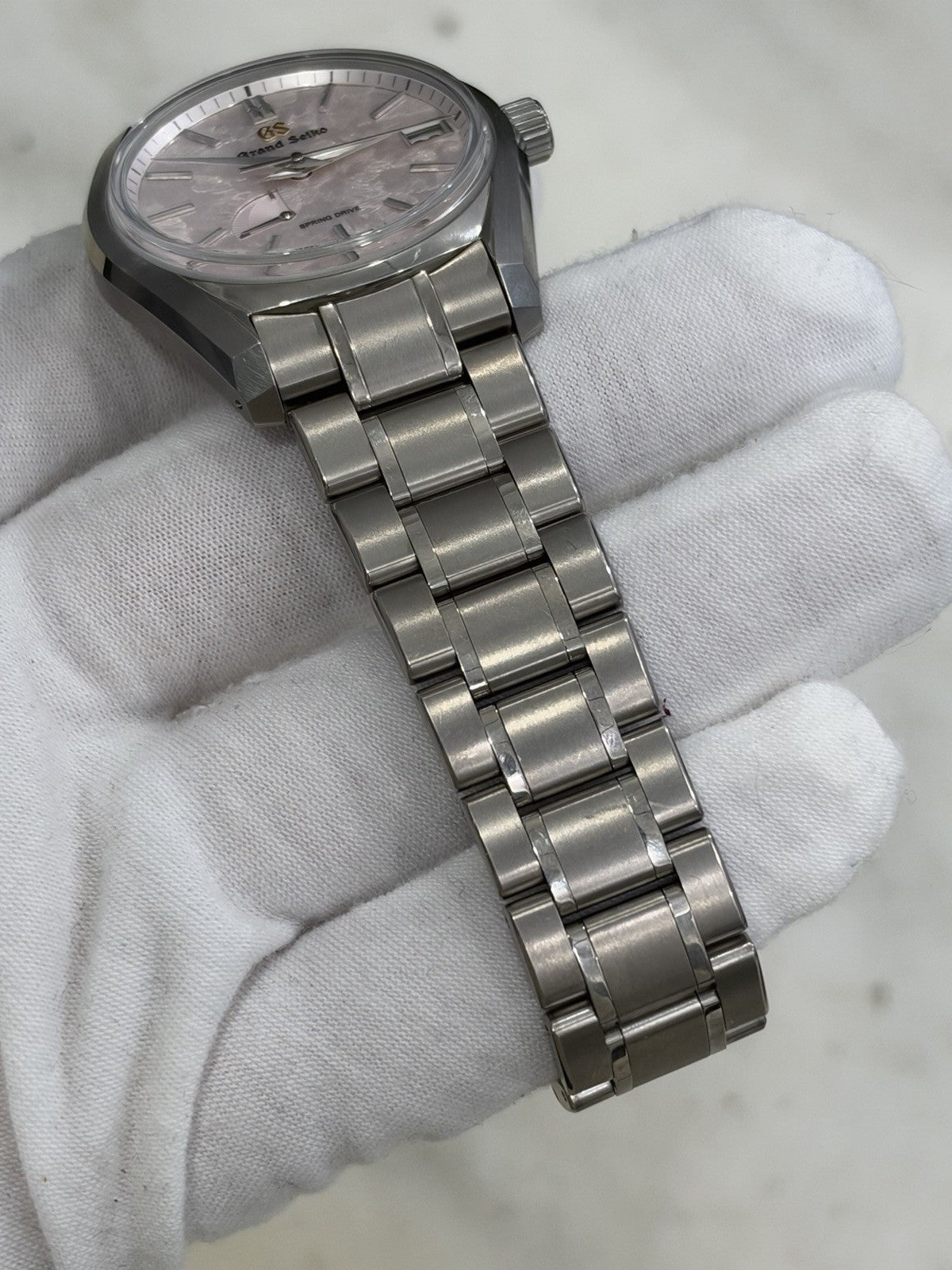 2023 Grand Seiko Heritage “Shunbun” Pink Dial Titanium 40mm Watch SBGA413