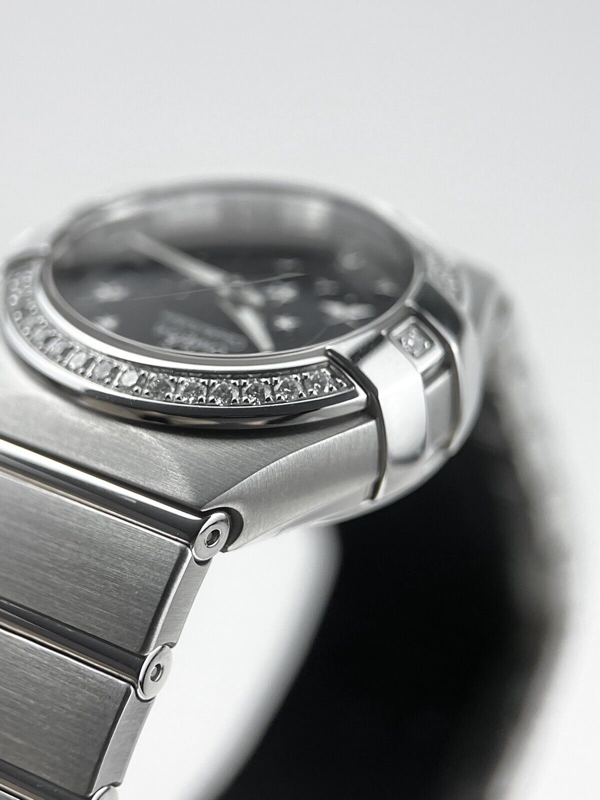 OMEGA Constellation 123.15.27.20.01.001 Dial Lady's Watch - Factory Diamonds