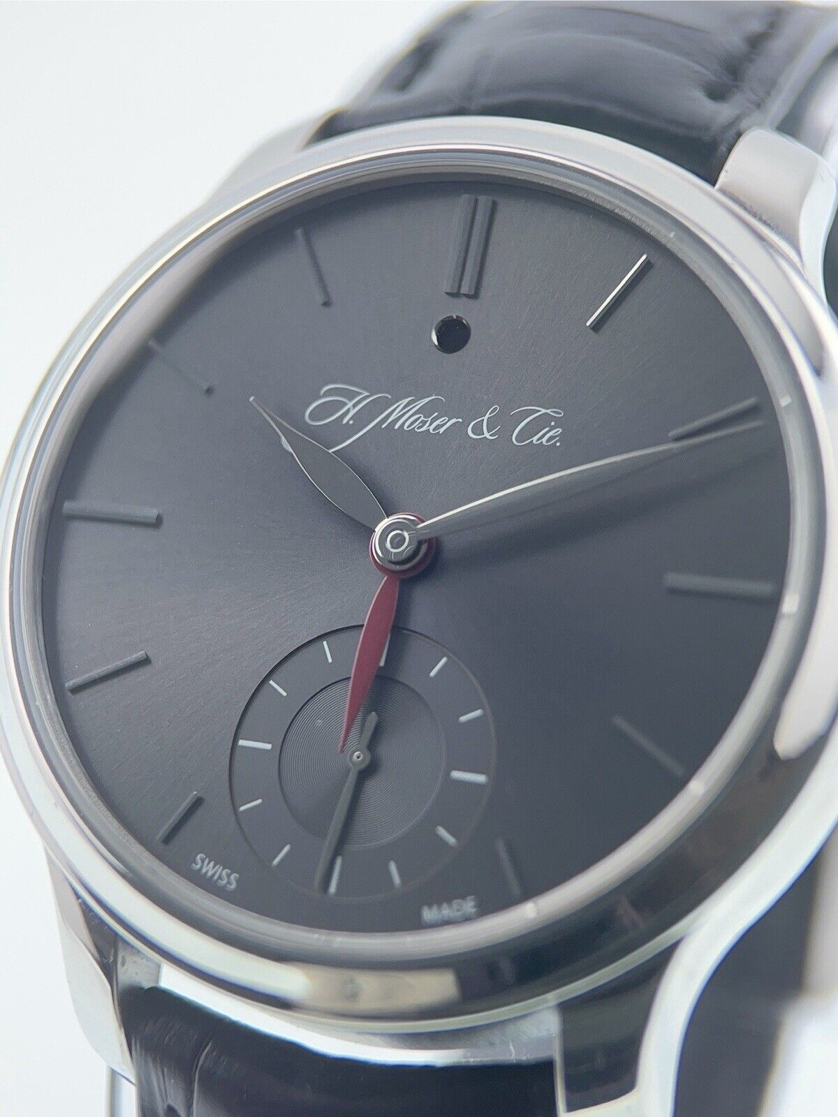 H. Moser & Cie Nomad Dual Time Platinum Gray Dial 40.5mm Automatic 326.134.003