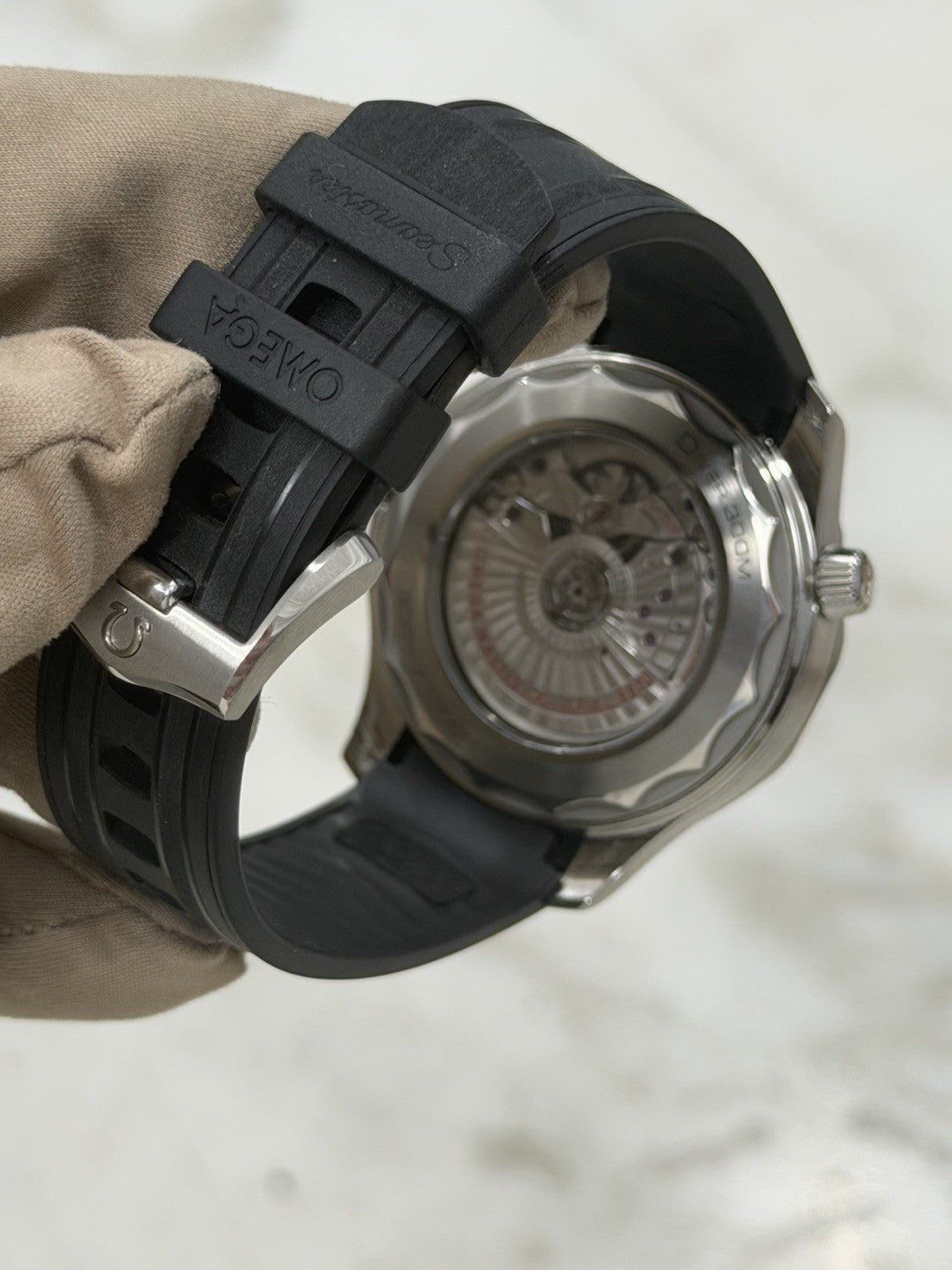 2020 Omega Seamaster Steel White Dial 42mm Auto Mens Watch 210.32.42.20.04.001