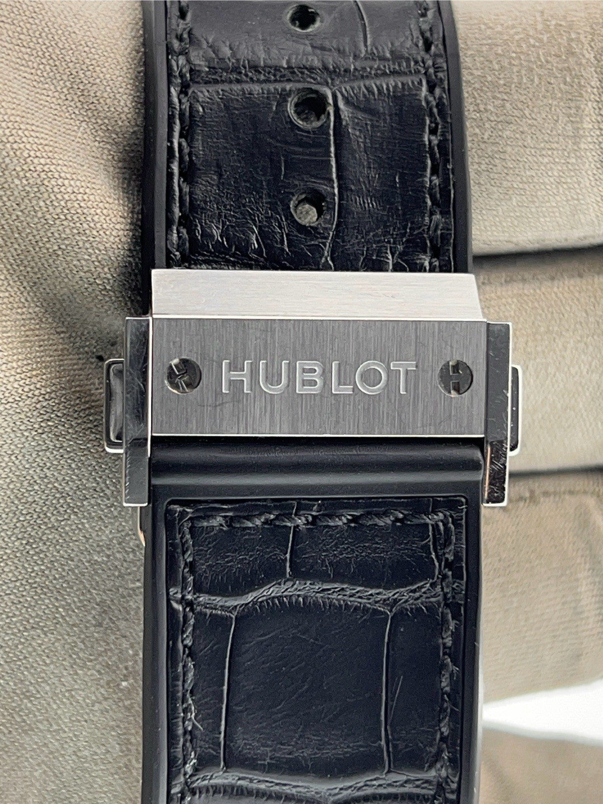 Hublot Classic Fusion Titanium Black Dial 45mm Automatic Men’s 511.NX.1171.LR