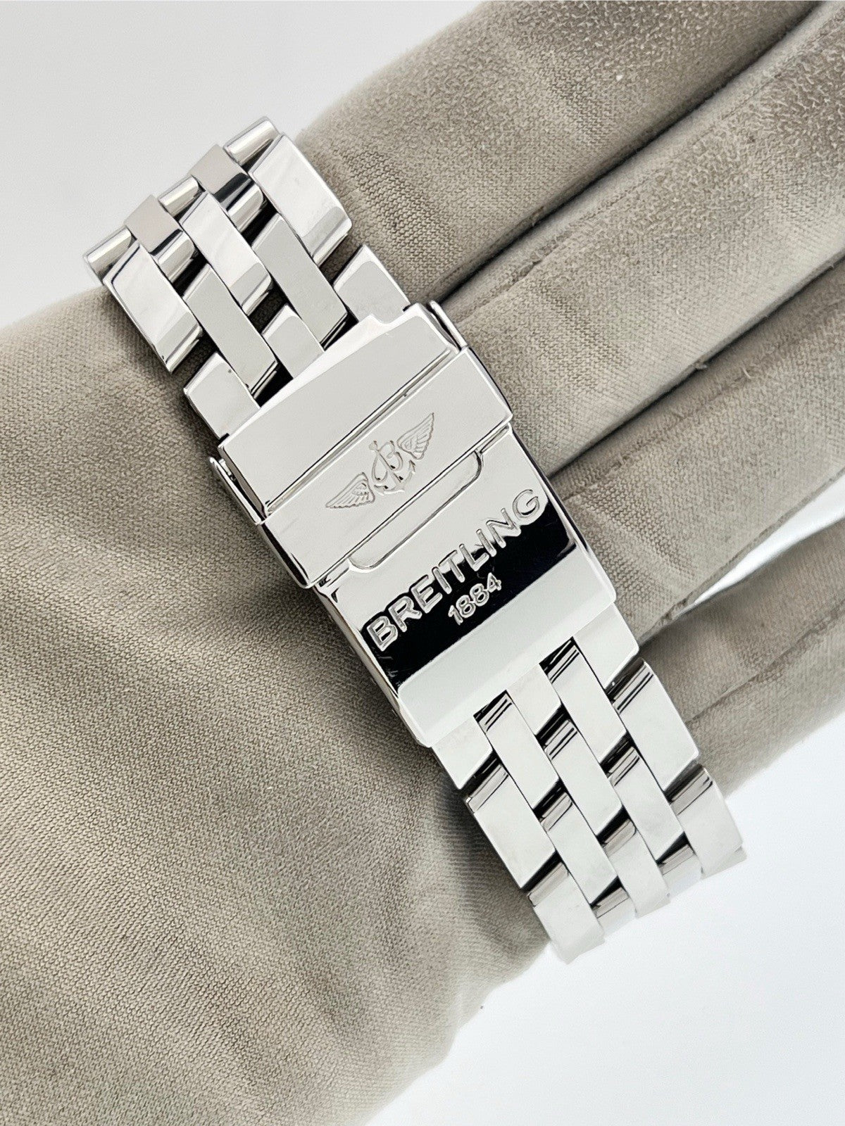 Breitling Chronomat Evolution Steel Black Dial 44mm Automatic Mens Watch A13356