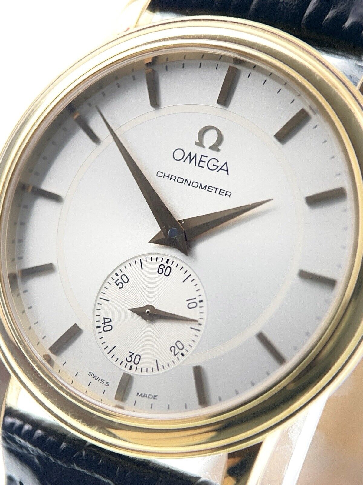 Omega De Ville Prestige 18k Gold Silver Dial 34mm Manual Wind Men’s 4620.31.01