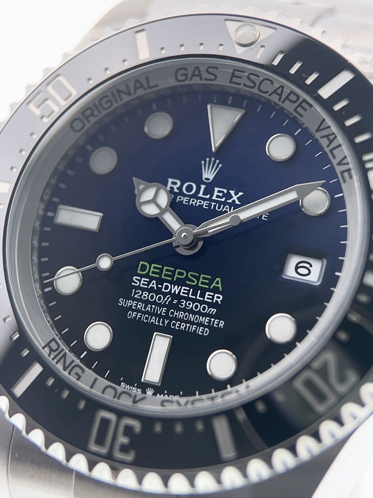 Rolex Sea-Dweller Deepsea James Cameron Steel Blue 44mm Automatic Men’s 136660