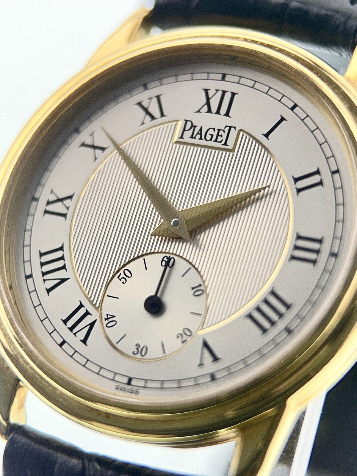 Piaget Gouverneur 18k Yellow Gold Silver Dial 34mm Manual Wind Men's Watch 15968