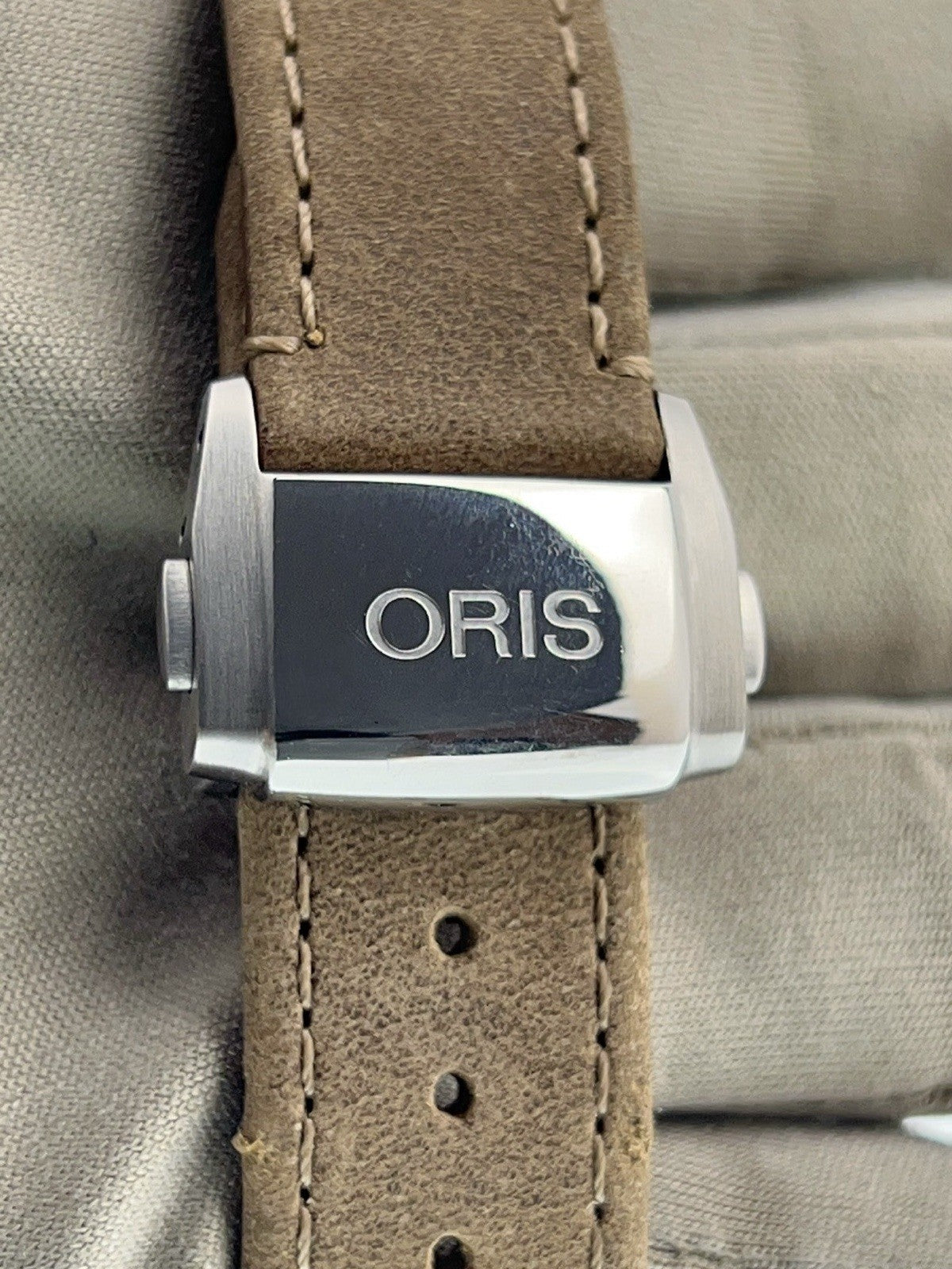 Oris Artelier Date Stainless Steel Cream Dial 40mm Automatic Mens Watch 7721