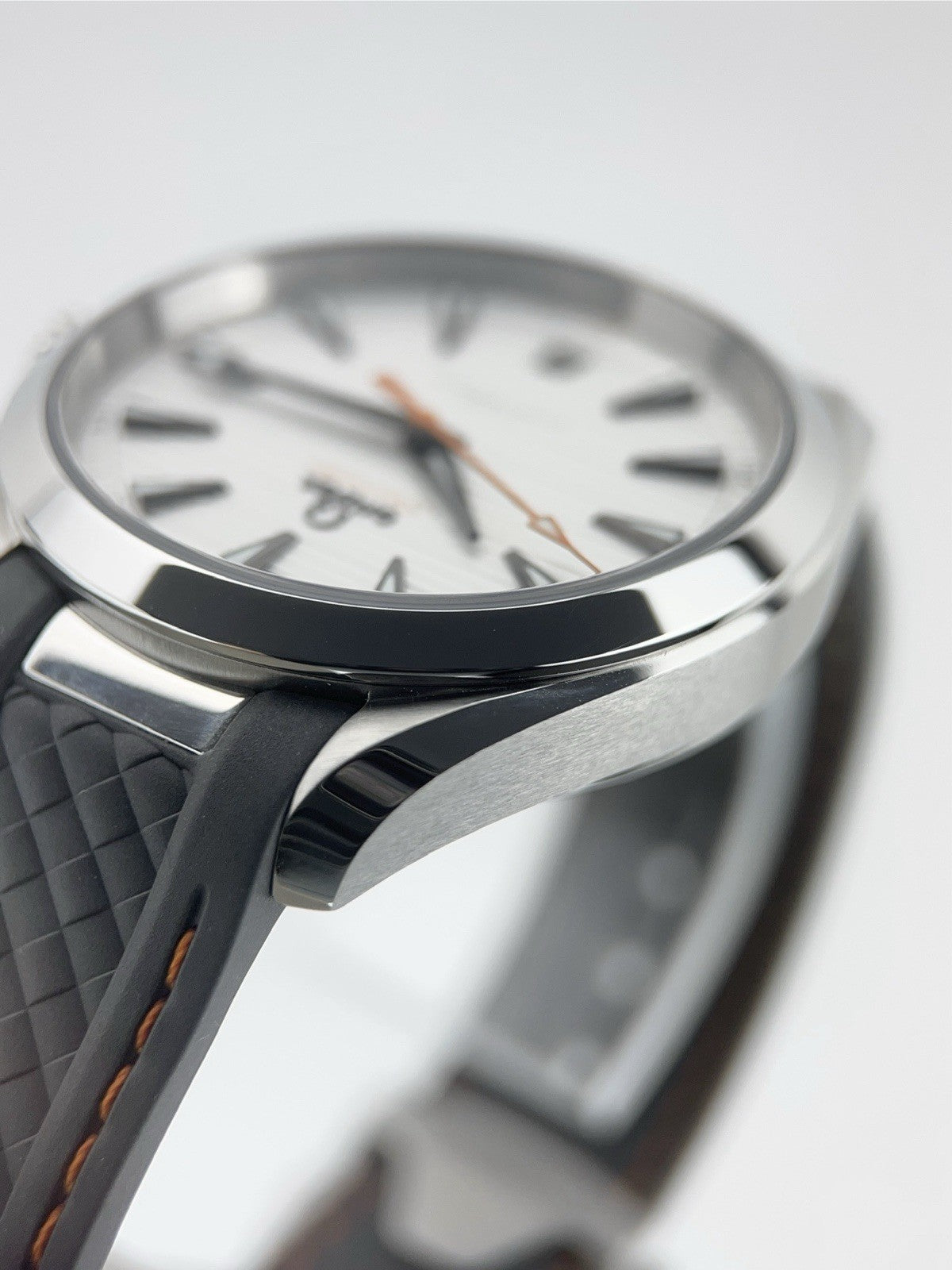 Omega Seamaster Aqua Terra Steel White Dial 41mm Automatic 220.12.41.21.03.002