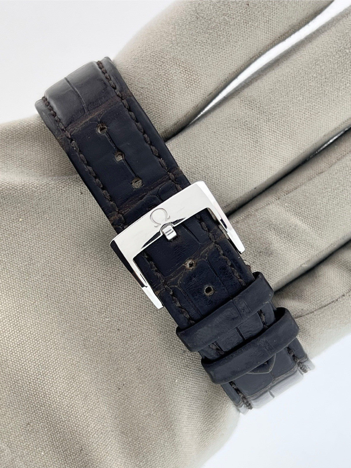 Omega De Ville Steel Silver Dial 40mm Manual Wind Men’s 435.13.40.22.06.001