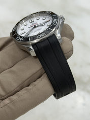 2020 Omega Seamaster Steel White Dial 42mm Automatic Watch 210.32.42.20.04.001