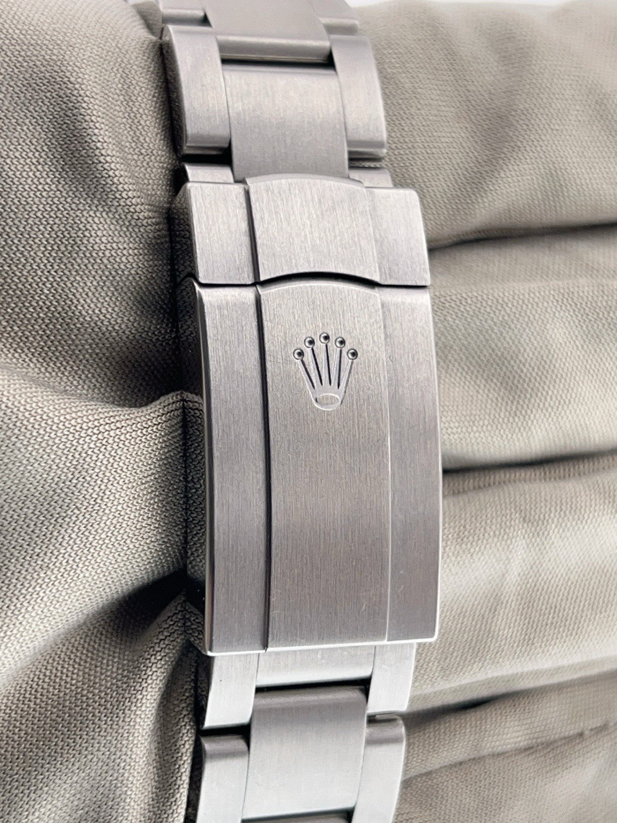 Rolex Oyster Perpetual 1243000