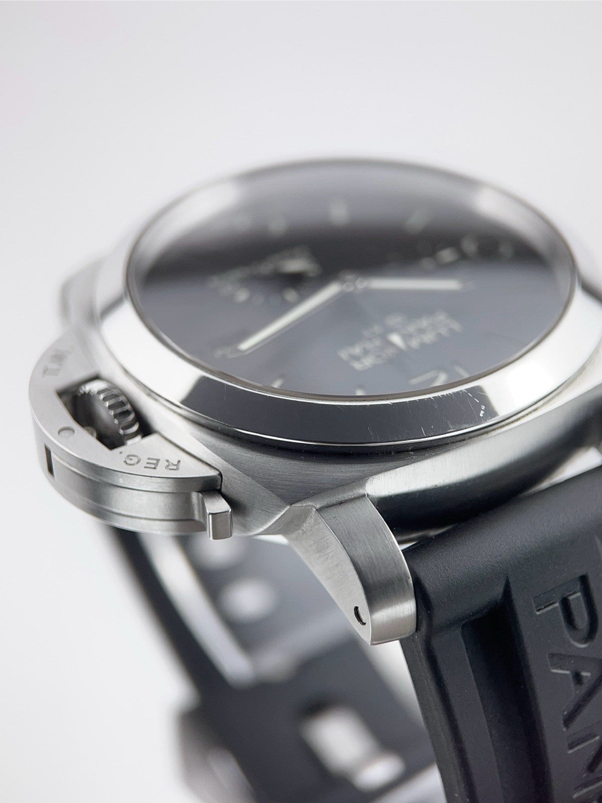 Panerai Luminor 1950 Stain. Steel Black Dial 44mm Automatic Mens Watch PAM00321