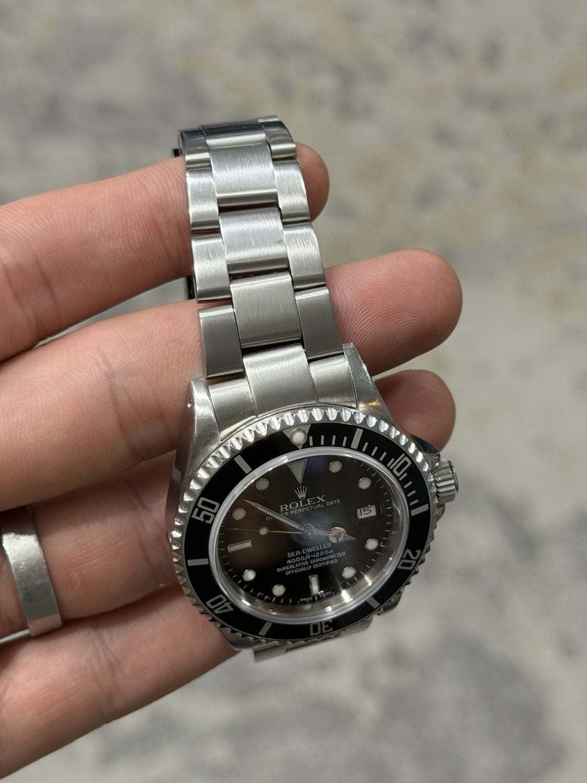 Rolex Sea-Dweller Black Dial Stainless Steel 40mm Automatic Men's Watch 16600