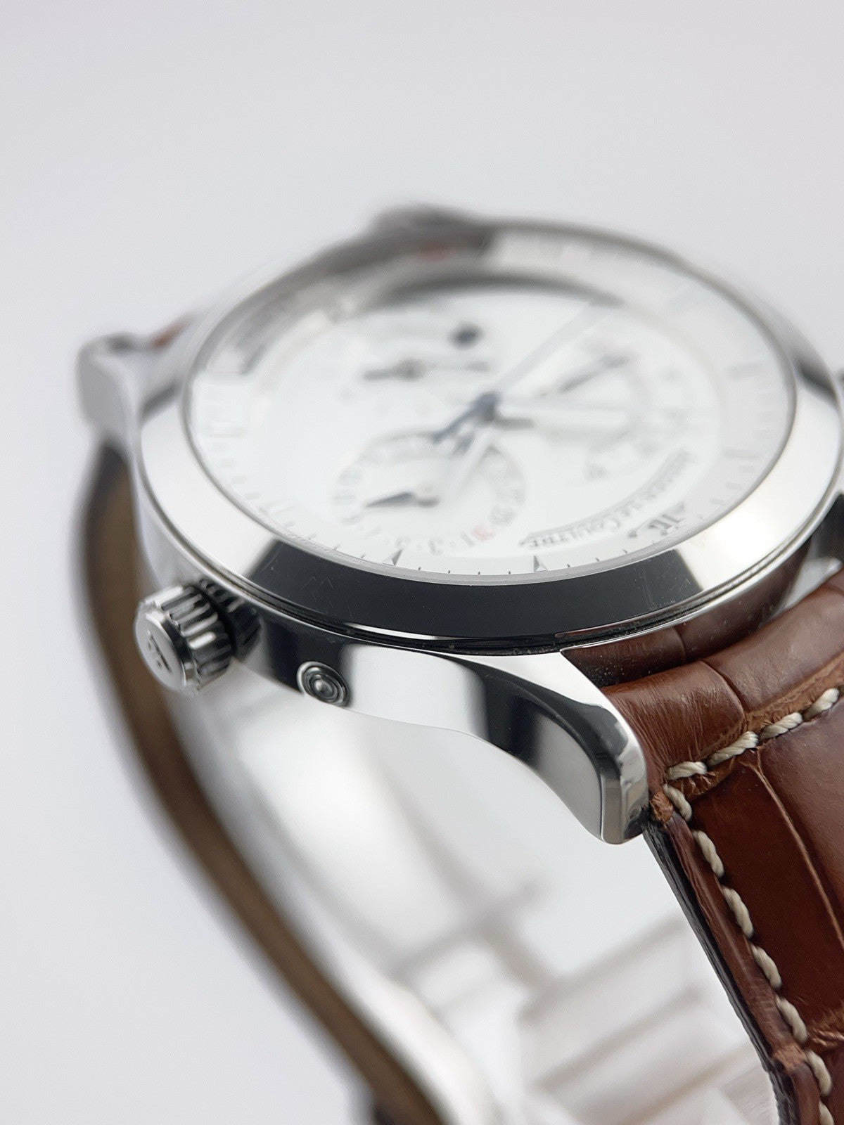 Jaeger LeCoultre Stainless Steel Silver Dial 38mm Automatic Men's Watch 142.8.92