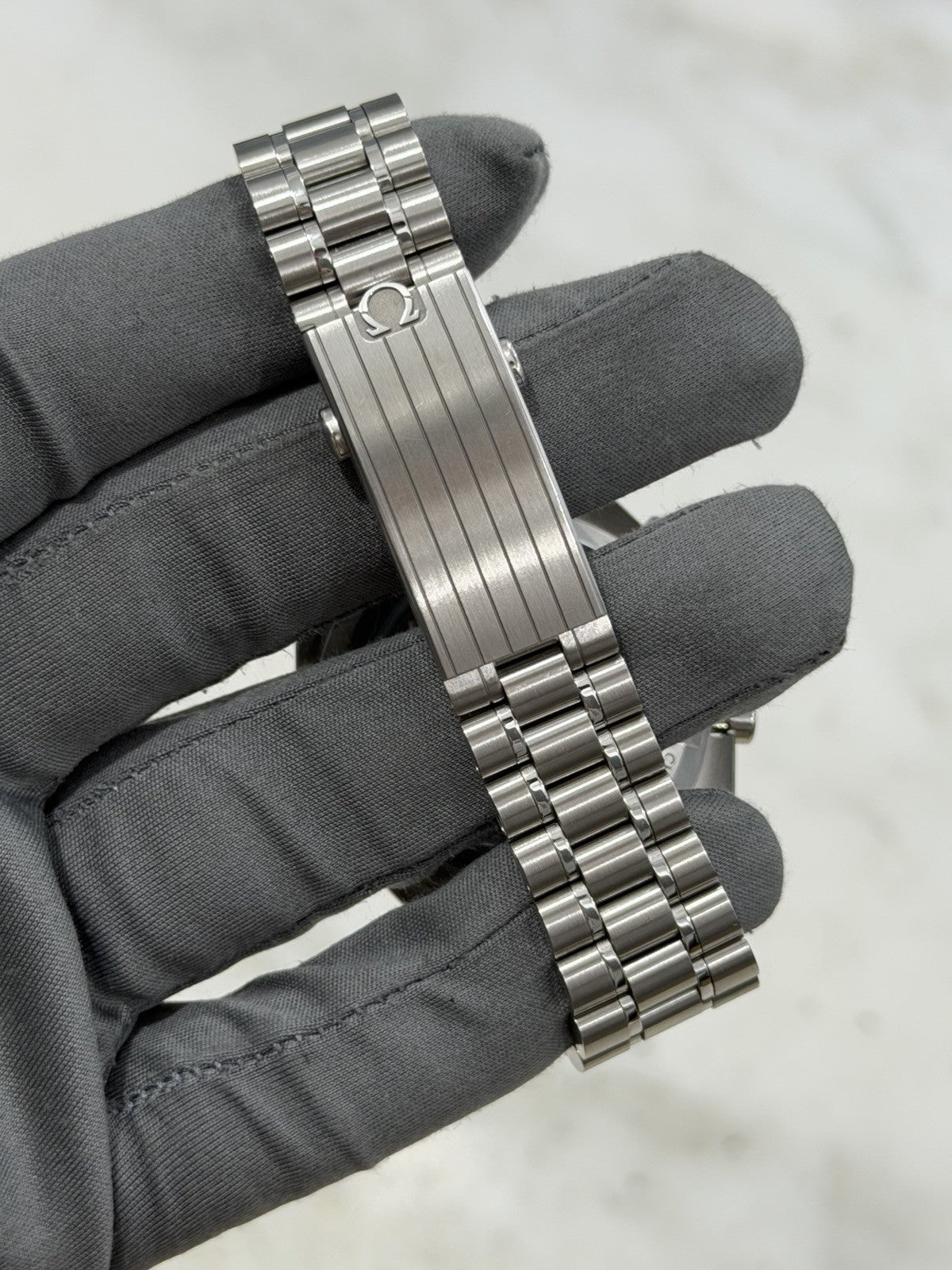 2025 Omega Speedmaster White Dial 42mm Manual Wind Men's 310.30.42.50.04.001