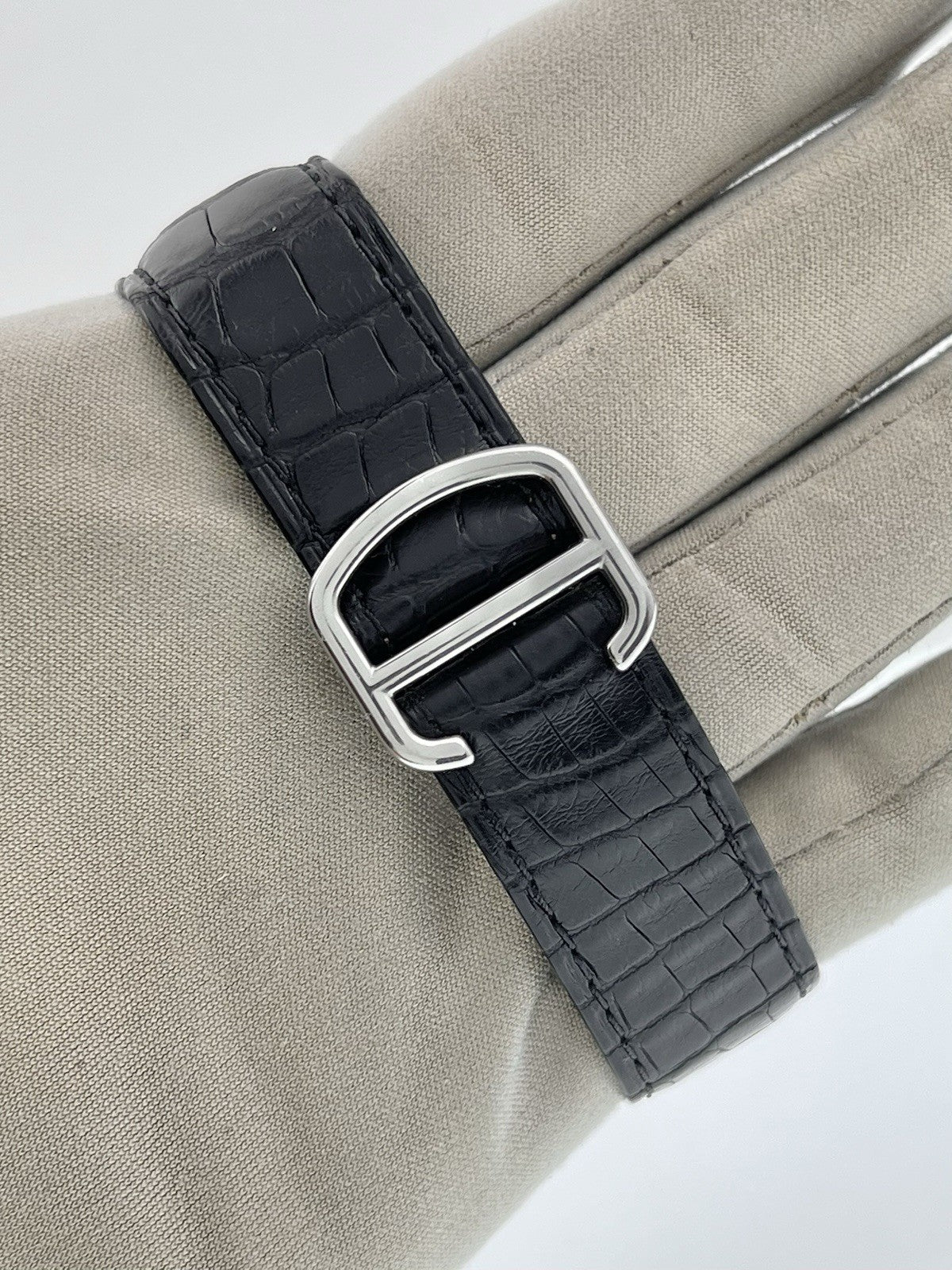 Cartier Drive de Cartier Steel Silver Dial 40mm Automatic Men's Watch WSNM0008