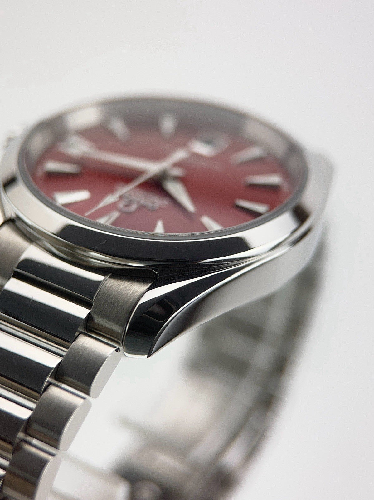 Omega Seamaster Stainless Steel Red Dial 38mm Automatic Mens 220.10.38.20.13.003