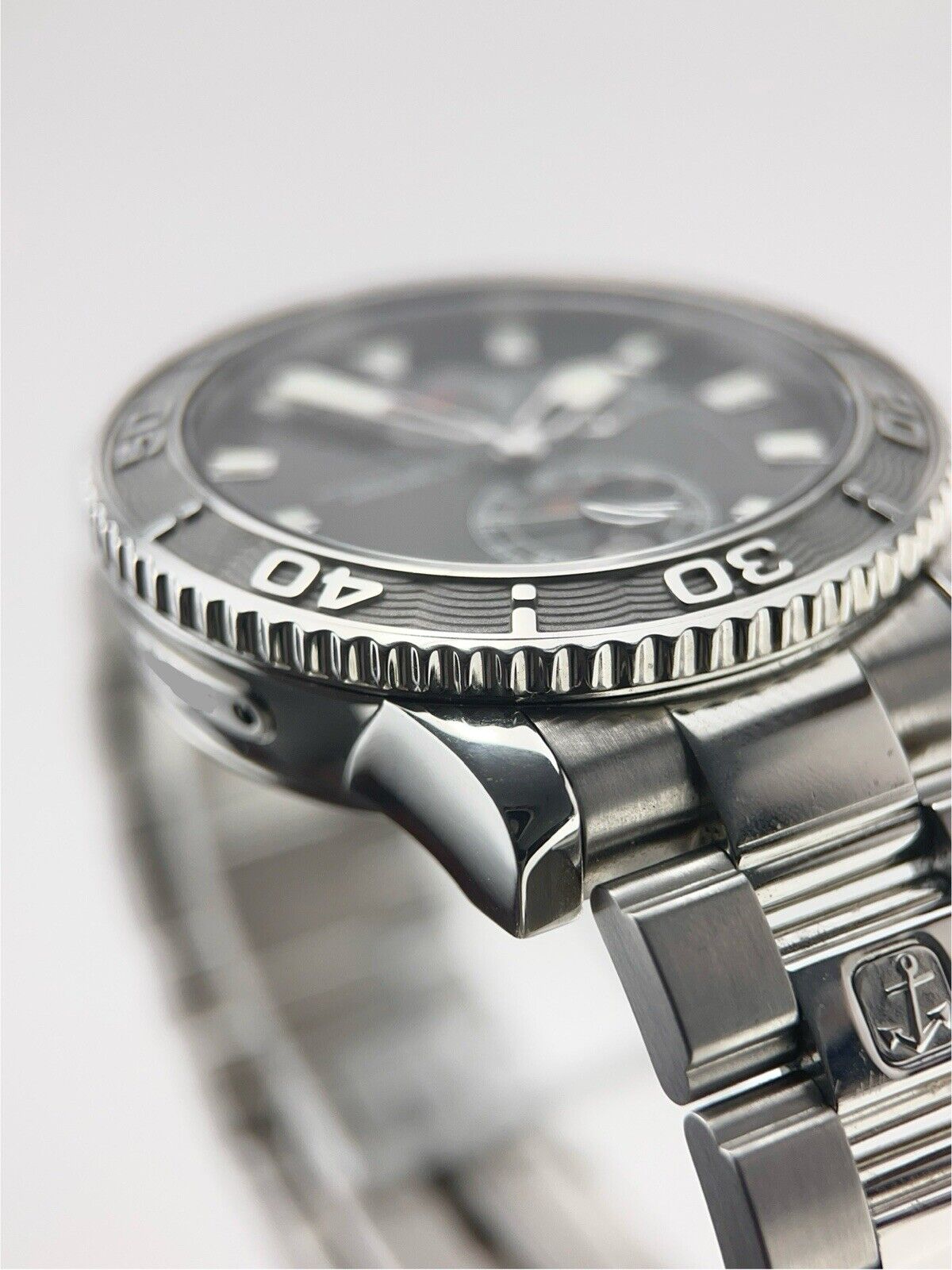 Ulysse Nardin Maxi Marine Diver Steel Black Dial 43mm Automatic Watch 263-33