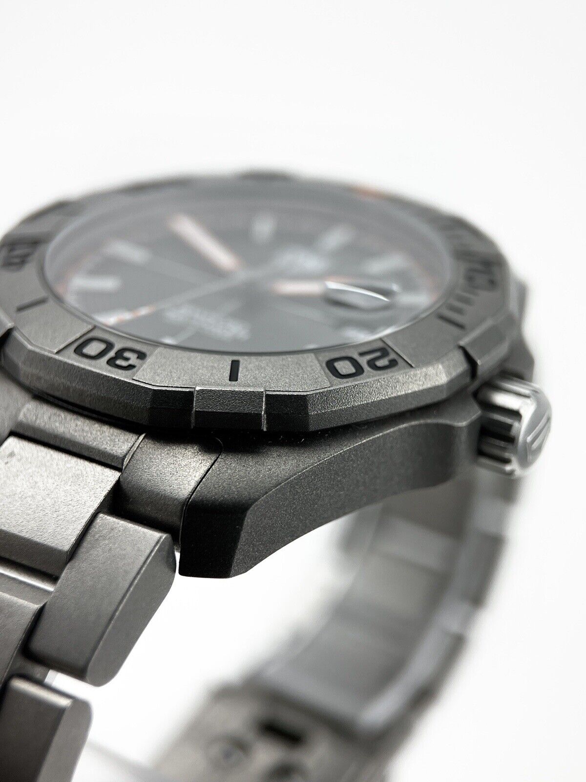 TAG Heuer Aquaracer Bamford Titanium 43mm WAY208F. BF0638 Black Dial Men's Watch
