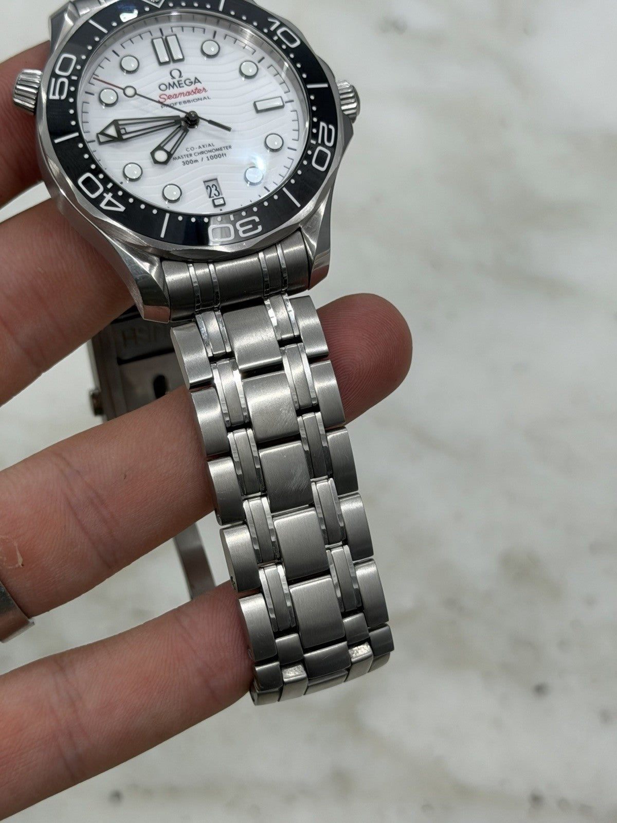 2025 Omega Seamaster Steel White Dial 42mm Automatic Watch 210.30.42.20.04.001