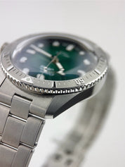 Oris Divers Sixty Five Stainless Steel Green Dial 38mm Automatic Mens Watch 7774