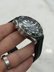 Omega Seamaster Diver Steel Green Dial 42mm Auto Mens Watch 210.32.42.20.10.001