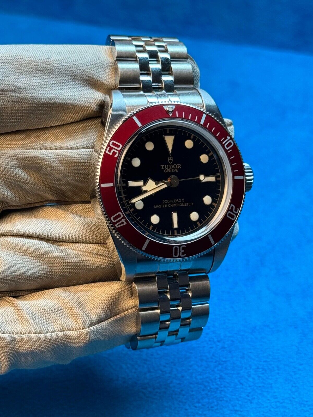 2023 TUDOR Black Bay Men's Red Bezel 41mm Automatic 7941A1A0RU - Box and Papers