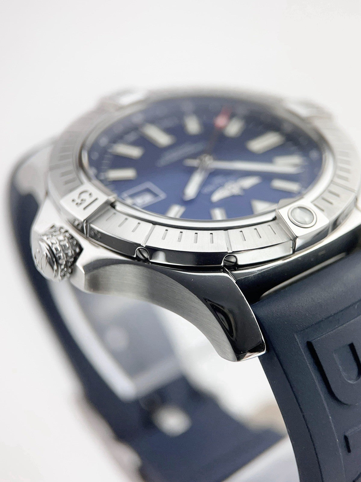 Breitling Avenger Stainless Steel Blue Dial 43mm Automatic Men’s Watch A17318