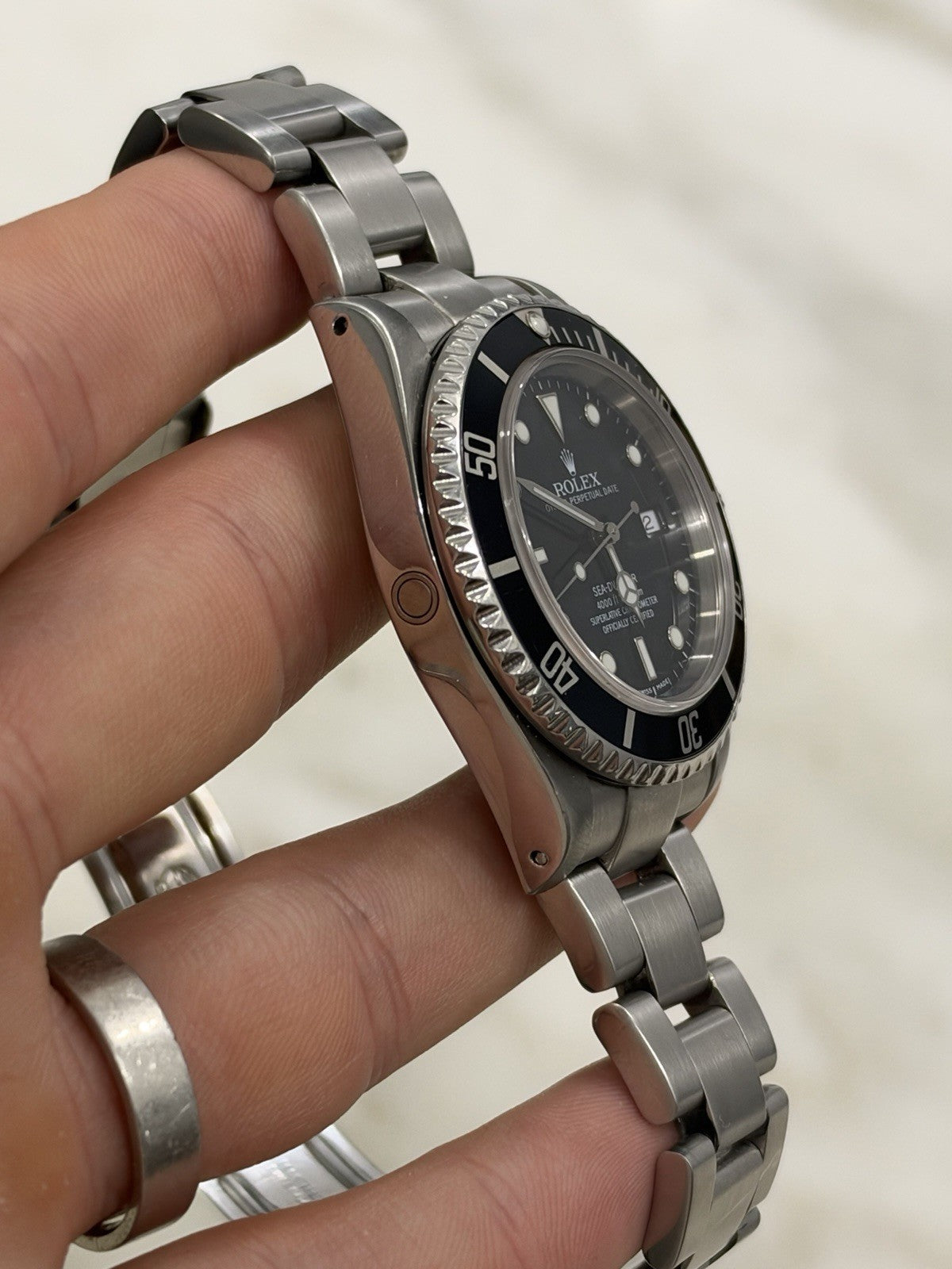 Rolex Sea-Dweller Black Dial Stainless Steel 40mm Automatic Mens Watch 16600