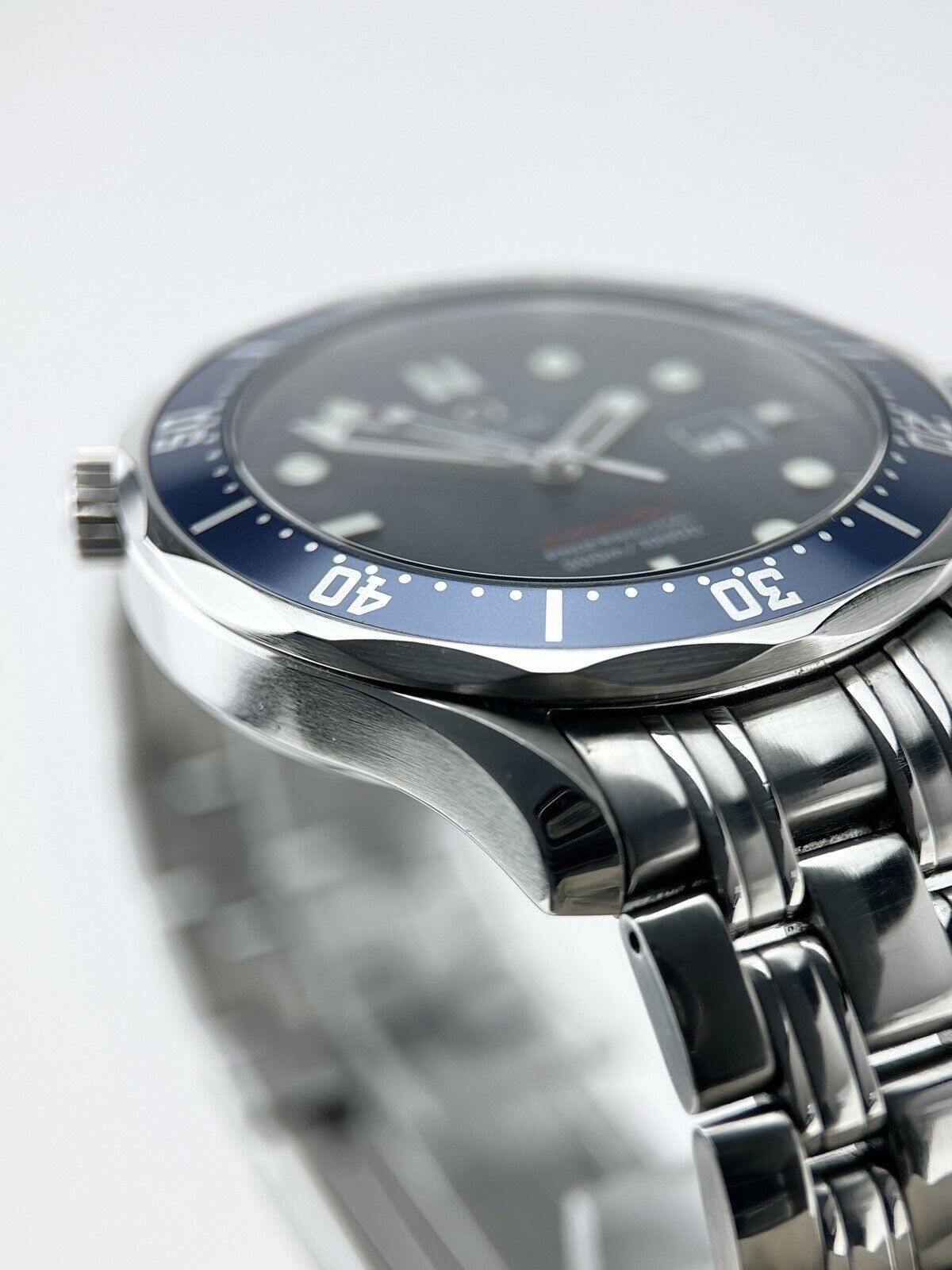 Omega Seamaster Diver 300M Quartz Blue Dial Men's Watch - 2221.80.00 W/ Papers