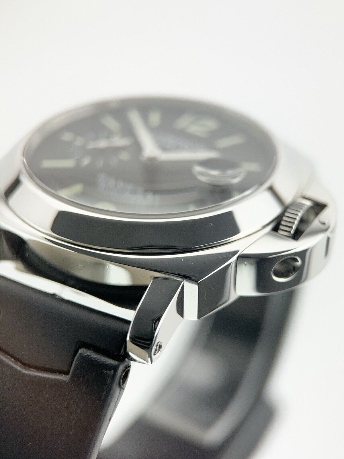 Panerai Luminor Marina Steel Black Dial 44mm Automatic Mens PAM00104 - Box/Paper