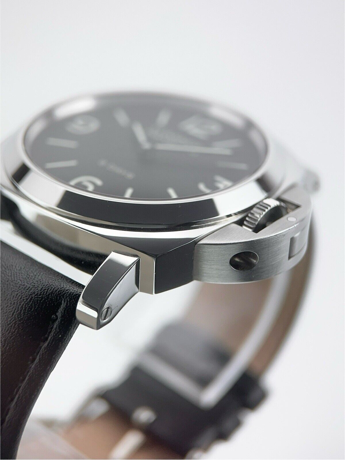 Panerai Luminor Base 8 Days Steel Black Dial 44mm Manual Wind Men’s PAM00560