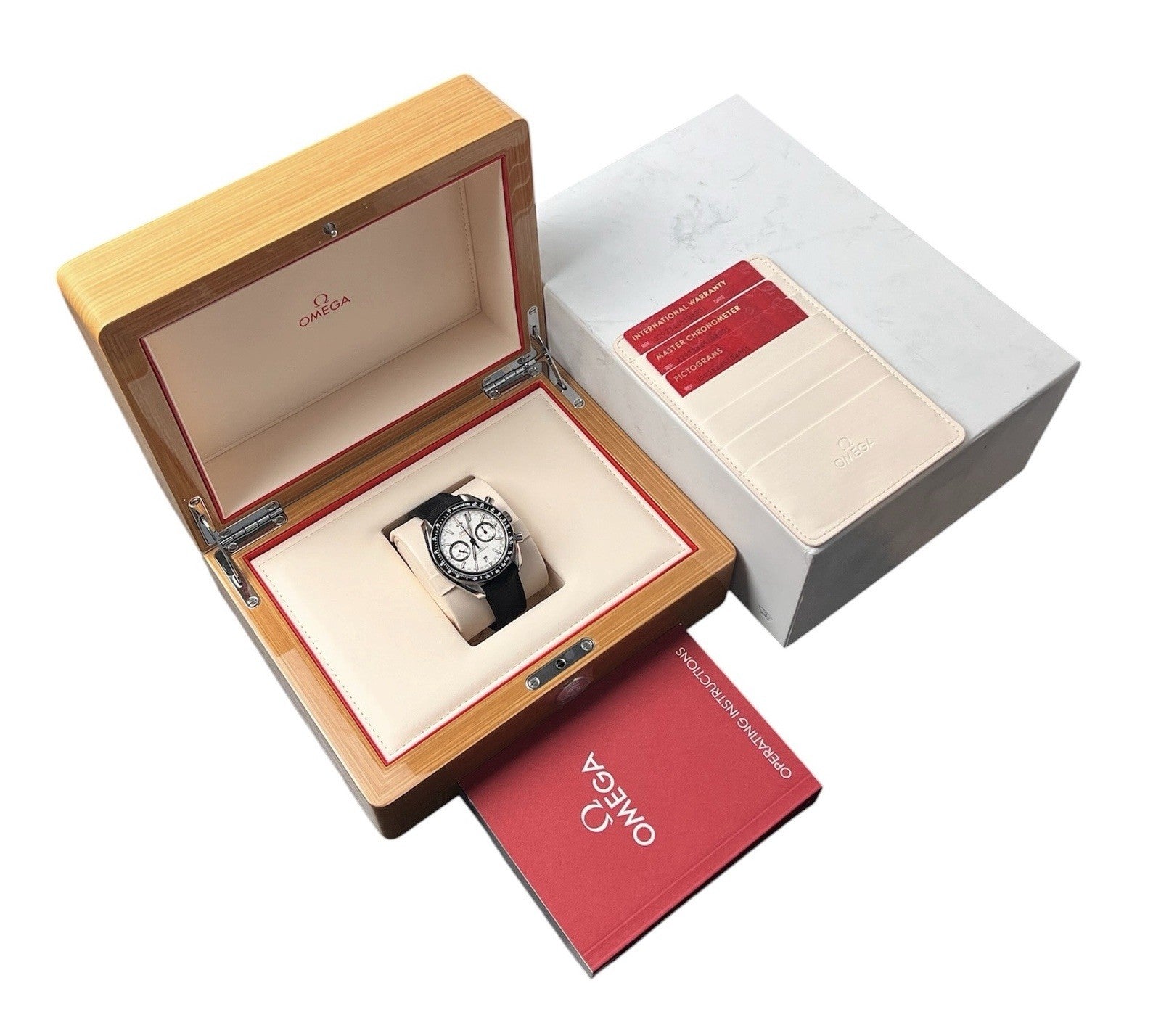 Omega Speedmaster White Dial Steel 44mm Automatic Mens Watch 329.33.44.51.04.001