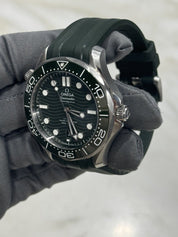 2024 Omega 210.32.42.20.10.001 Seamaster Diver 300m Green Dial Automatic B&P