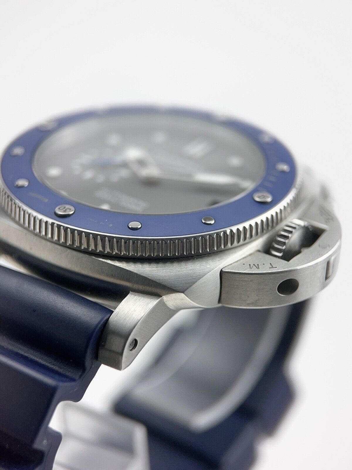 Panerai Luminor Submersible Blue Dial Ref PAM00959 42mm Automatic Mens Watch B&P