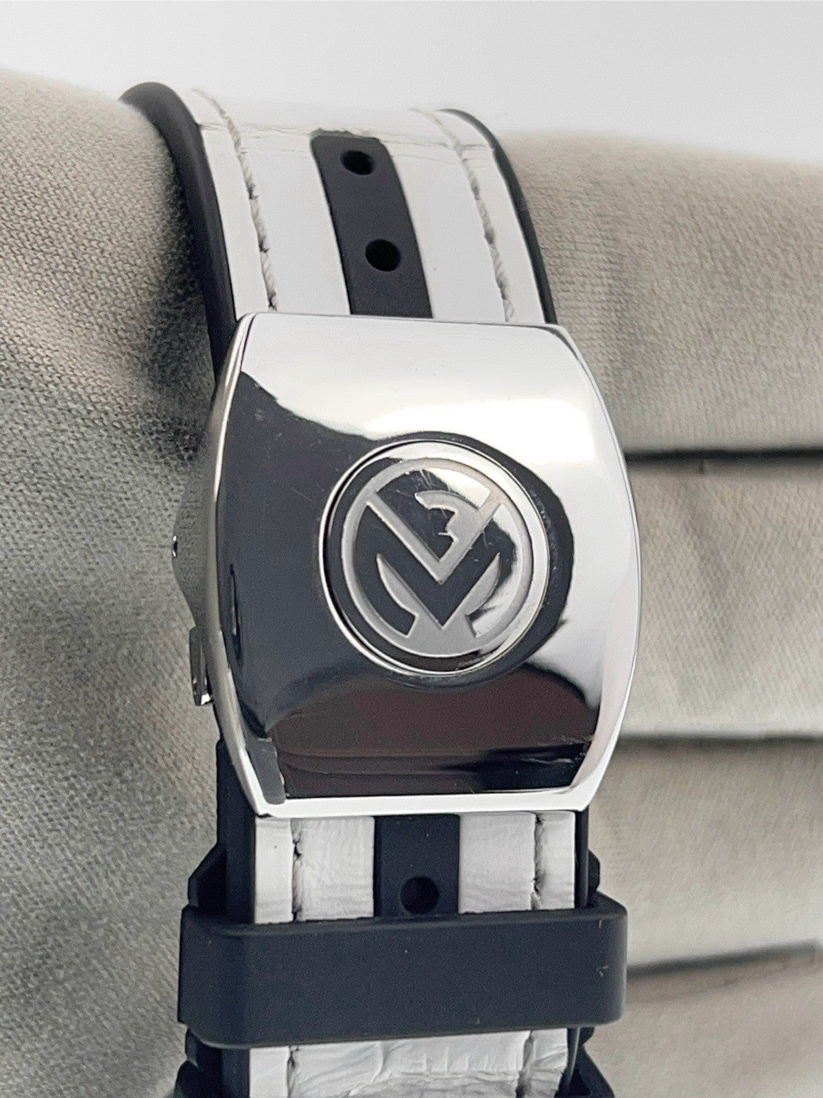 Franck Muller Crazy Hours Stainless Steel White Dial Automatic Men's Watch V45CH