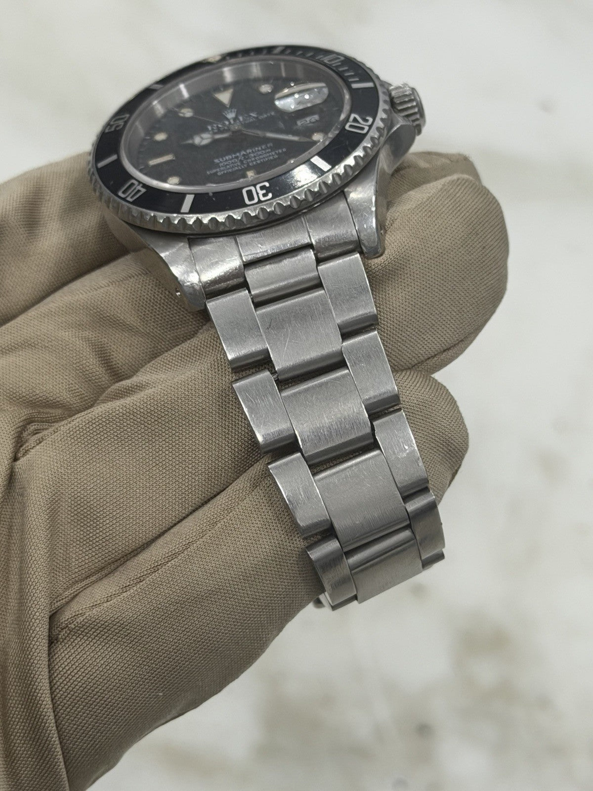 Rolex Submariner Date Stainless Steel Black Dial 40mm Automatic Mens Watch 16610