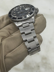Rolex Submariner Date Stainless Steel Black Dial 40mm Automatic Mens Watch 16610