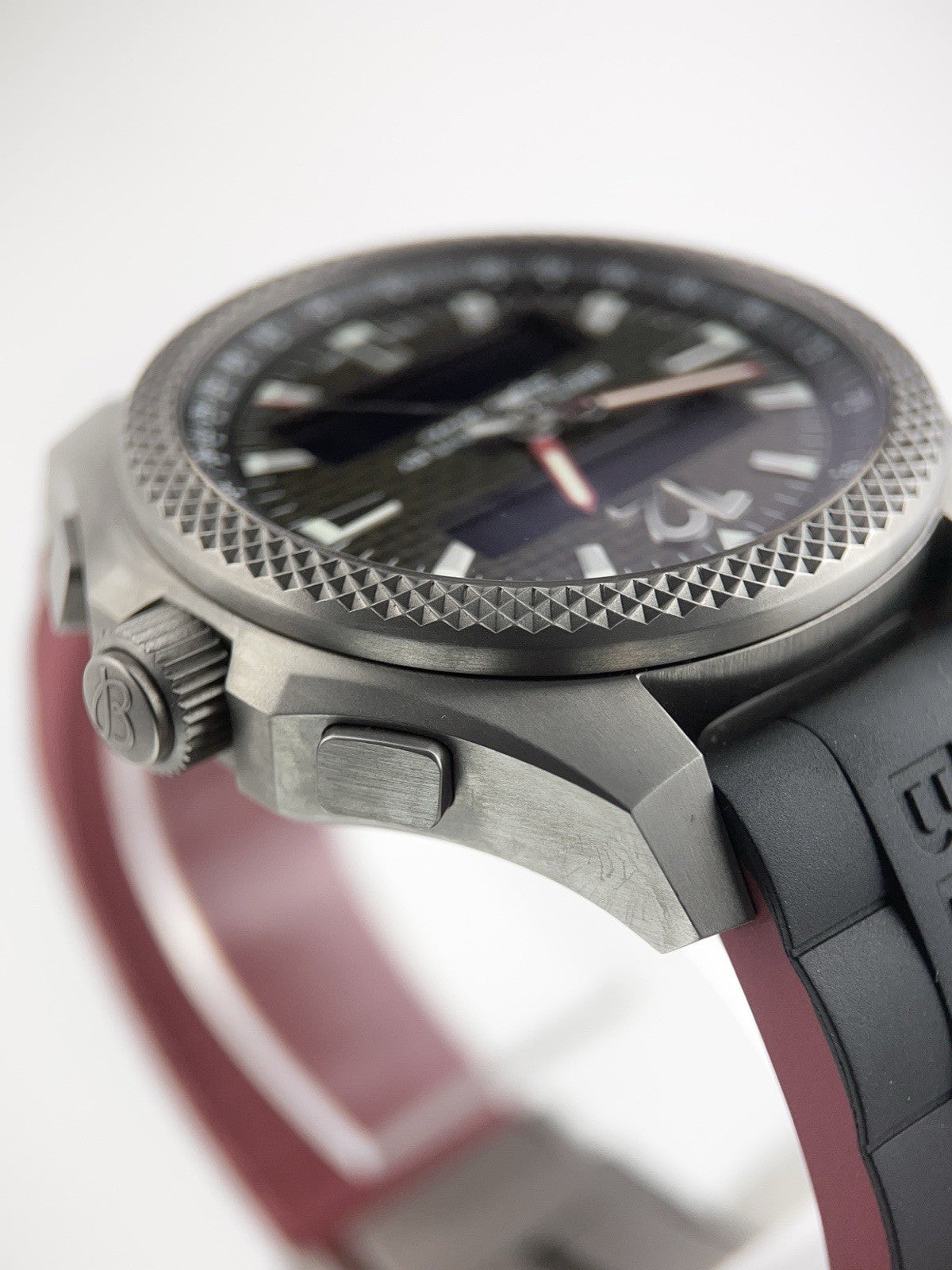 Breitling Bentley Supersports Stainless Steel Black Dial 46mm Quartz Mens EB5520