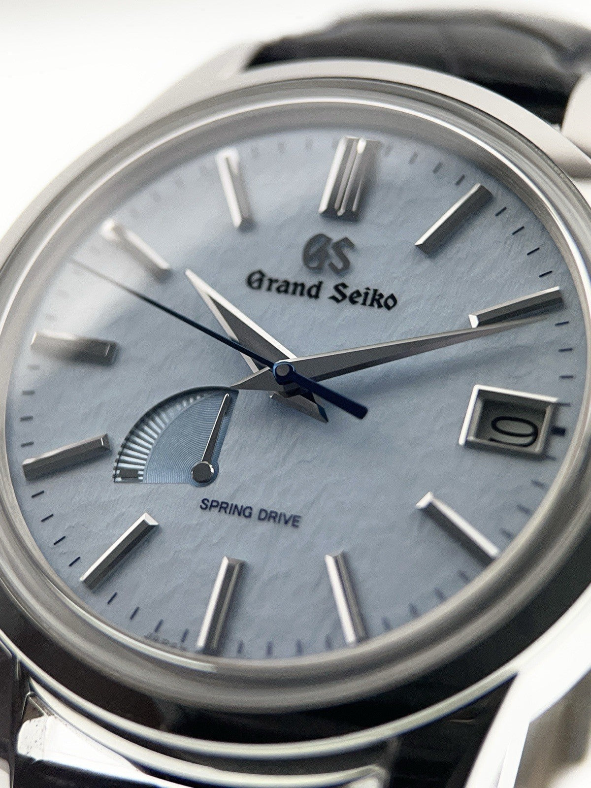 Grand Seiko Skyflake Stainless Steel Icy Blue Dial 40.2mm Automatic Mens SBGA407