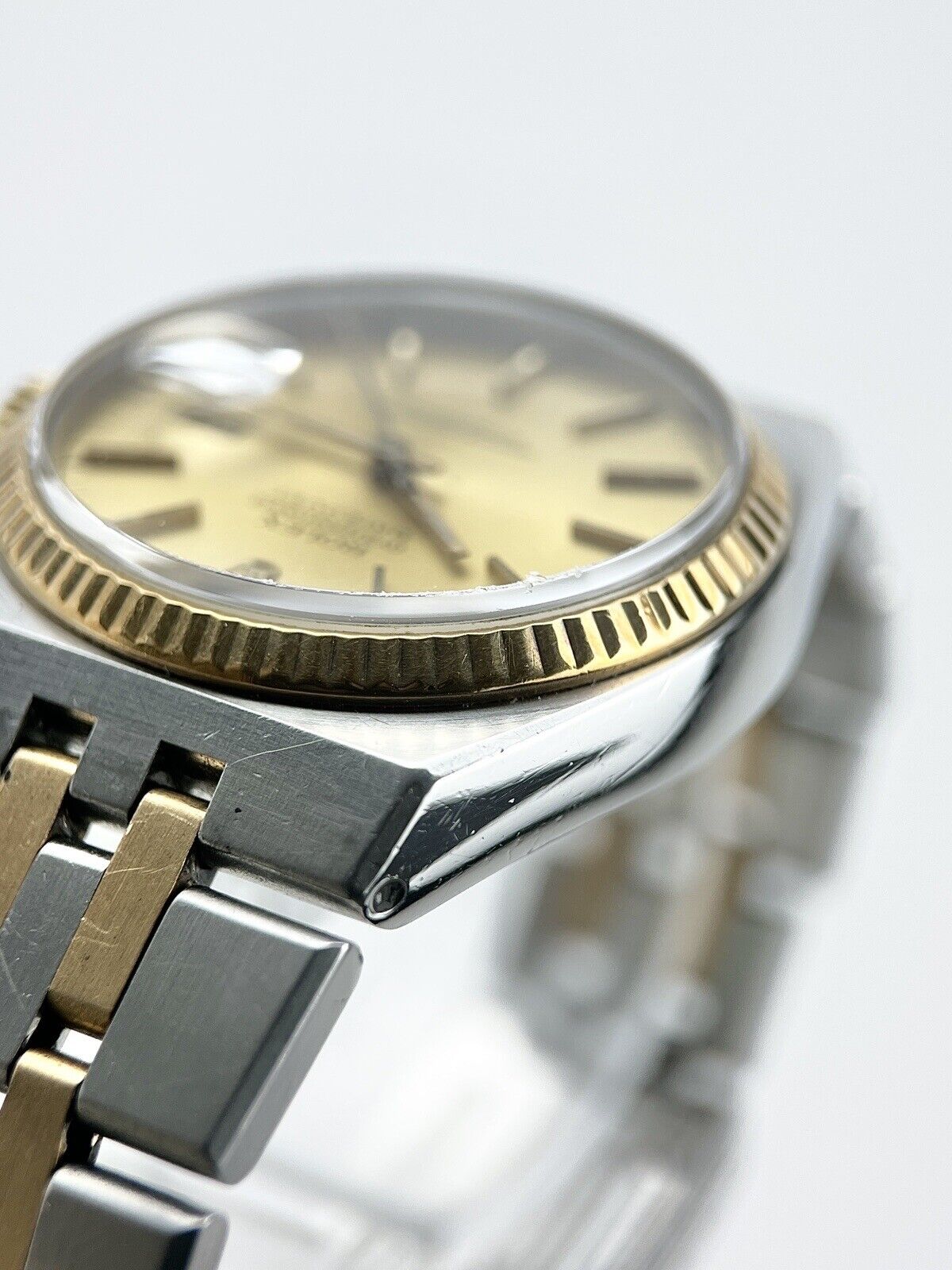 Rolex 17013 Oysterquartz Datejust 18K Yellow Gold & Stainless Steel 36mm Watch