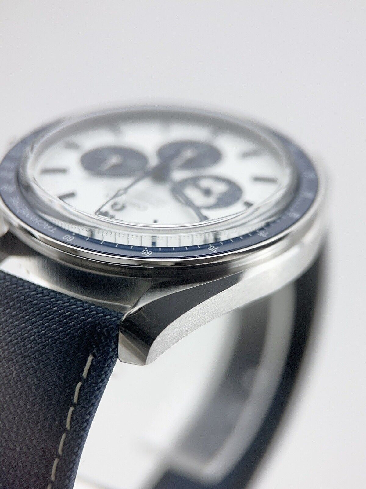 NEW 2025 Omega Speedmaster Snoopy Edition Steel Blue 42mm Manual Men's Watch