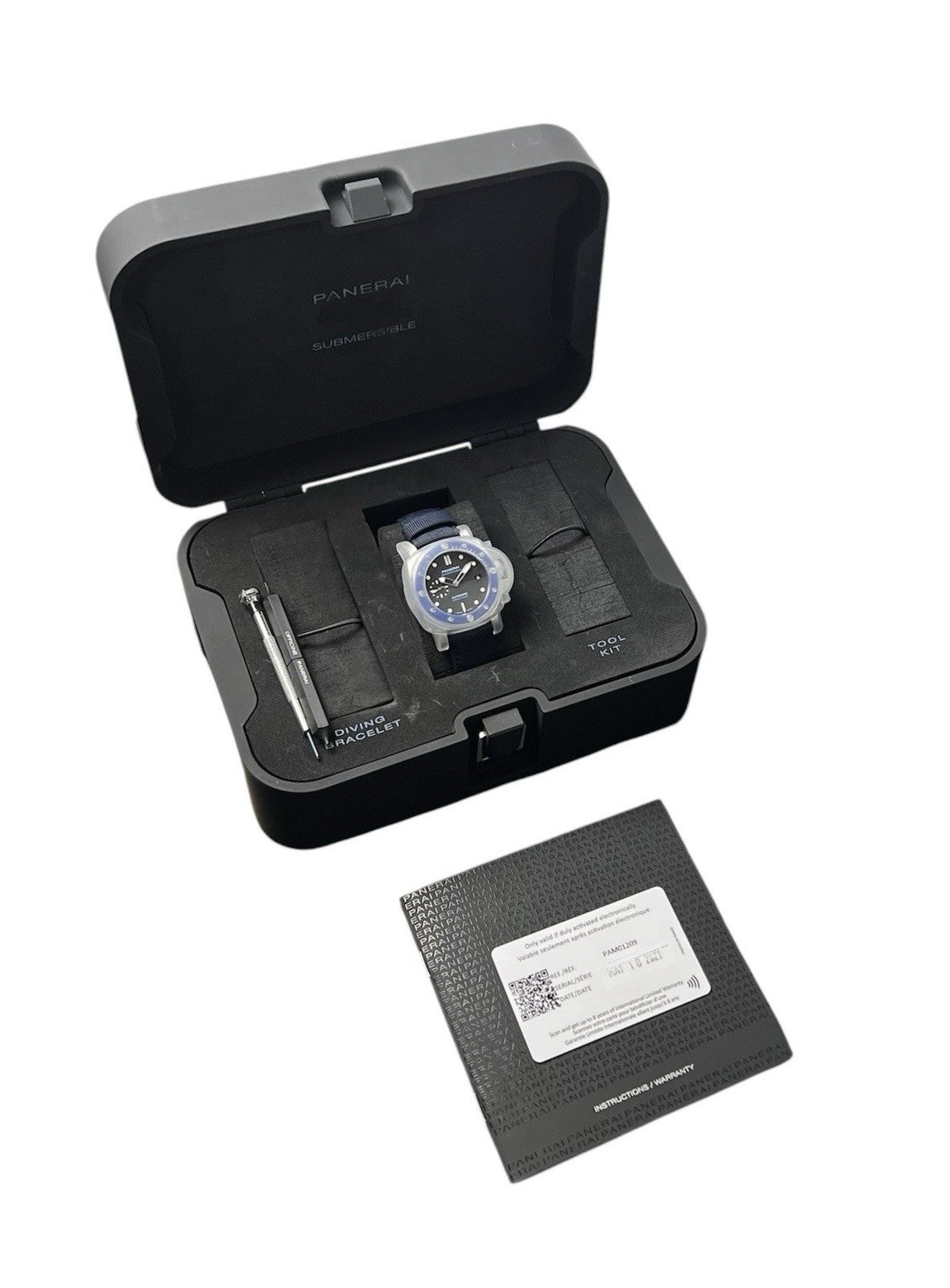 Panerai Submersible Azzuro Black Dial Steel 42mm Automatic Mens Watch PAM01209