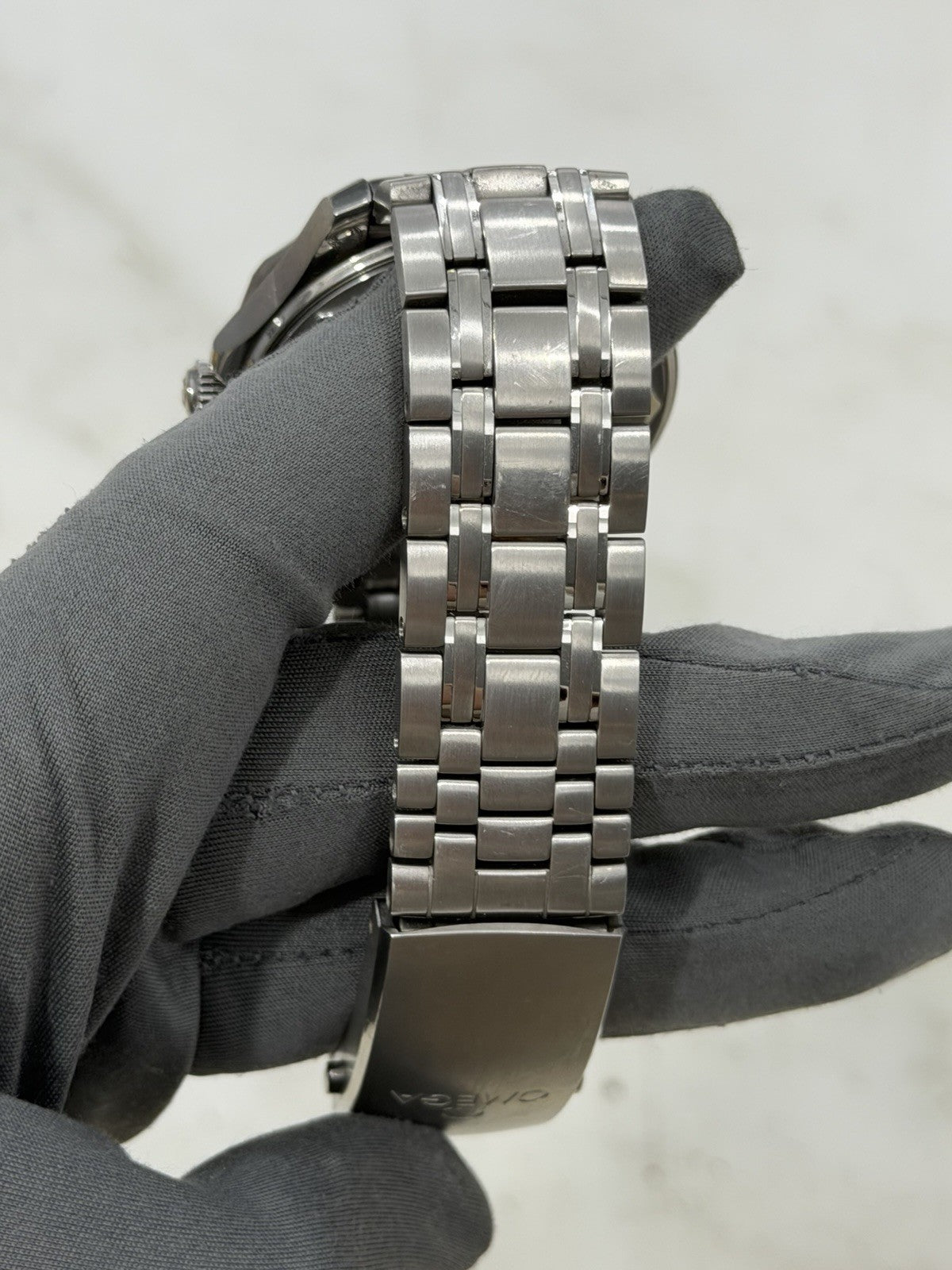 2023 Omega Seamaster Steel White Dial 42mm Automatic Watch 210.30.42.20.04.001