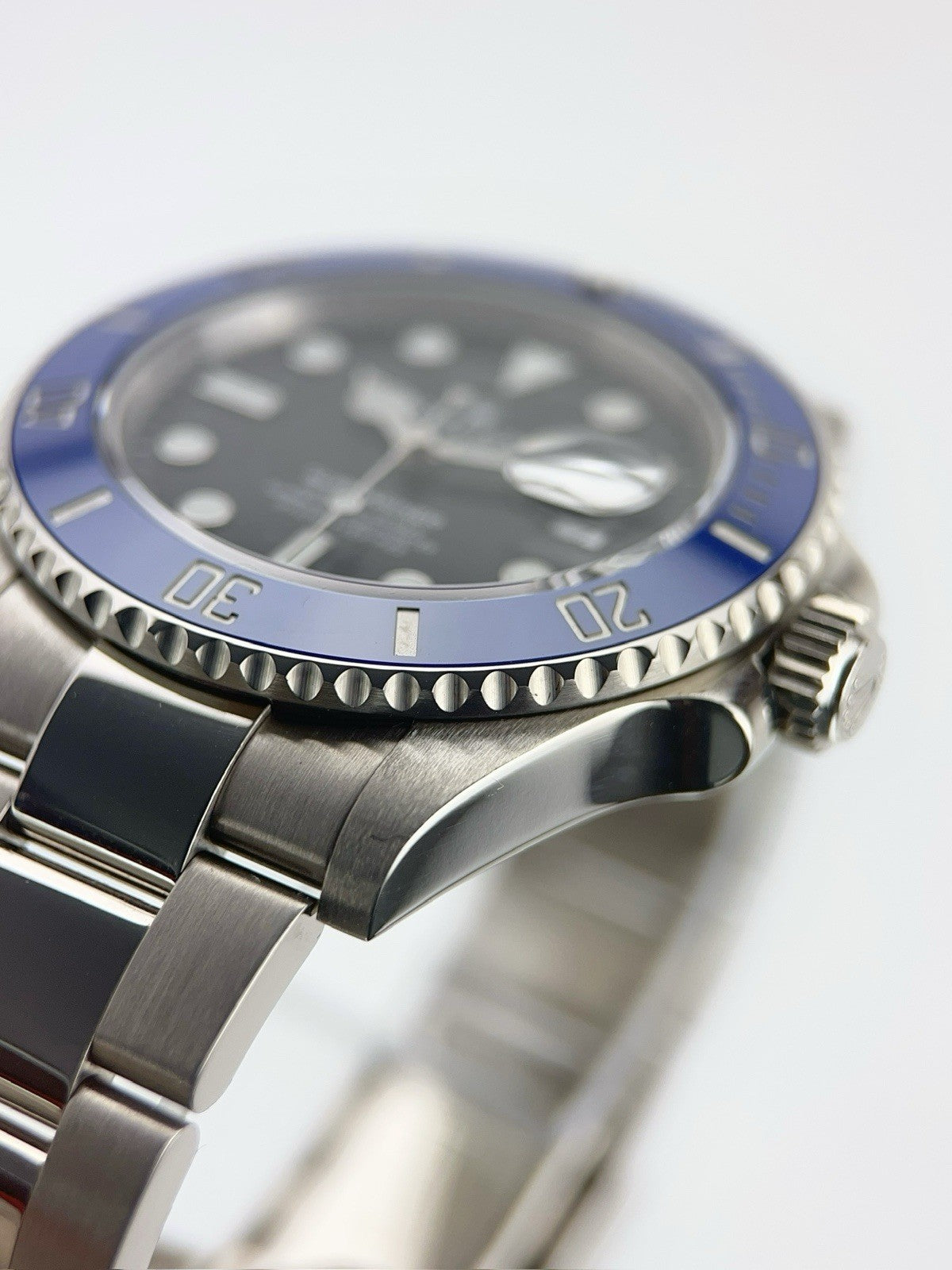 Rolex Submariner 18k White Gold 126619